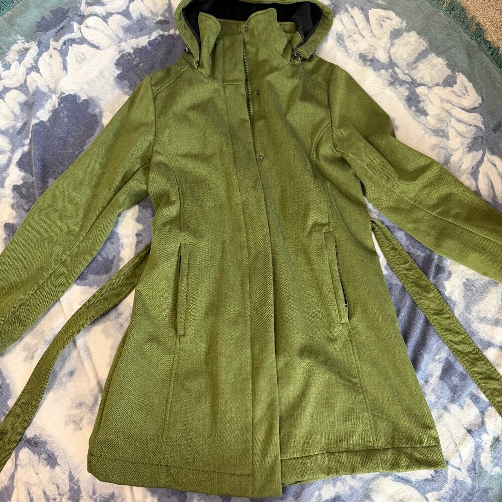 Mia Melon Ava Modern Rain Jacket – Evergreen – Size Large – EUC